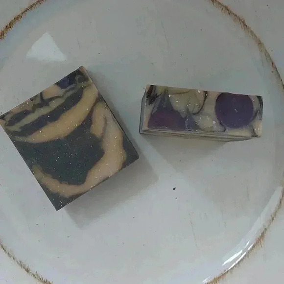 Blackberry Ambrosia Handmade Soap - Picture 1 of 1